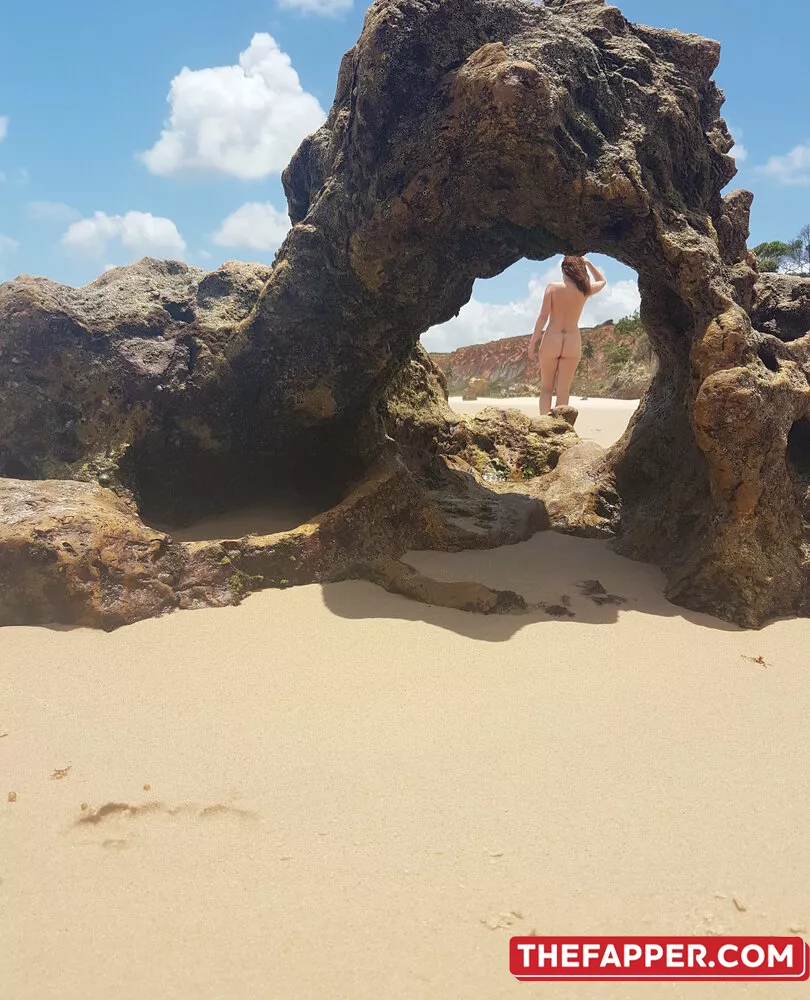 Carinamoreschi  Onlyfans Leaked Nude Image #GfkLORCpBr