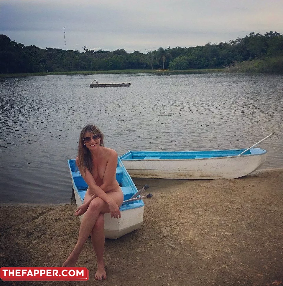Carinamoreschi  Onlyfans Leaked Nude Image #fP6k85y10l