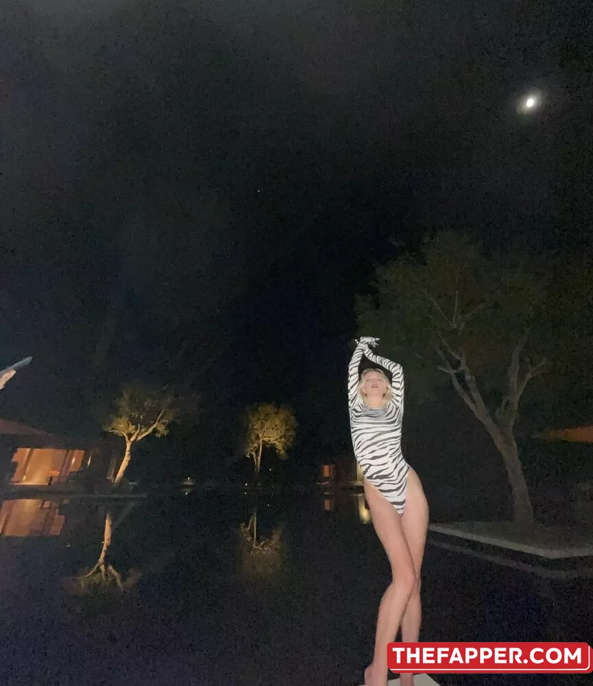 Caroline Vreeland  Onlyfans Leaked Nude Image #XfQiheSmOP