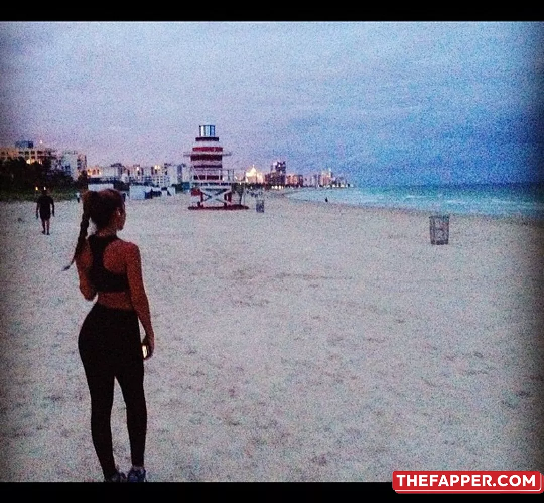 Chantel Jeffries  Onlyfans Leaked Nude Image #O943893Xej