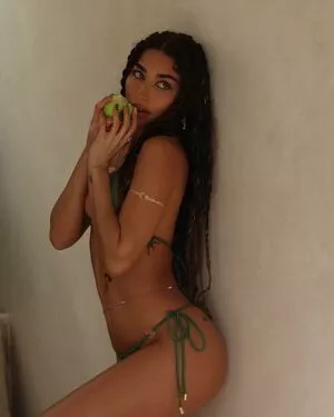 Chantel Jeffries #xppZXbgUDJ