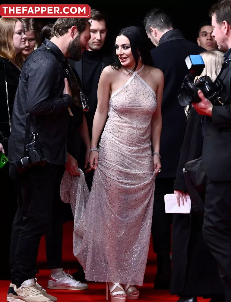 Charli Xcx  Onlyfans Leaked Nude Image #9dqdxq2pL1