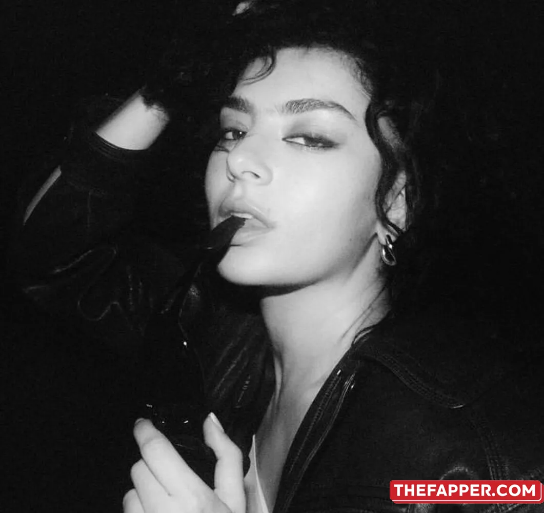 Charli Xcx  Onlyfans Leaked Nude Image #boBTMaT9HA