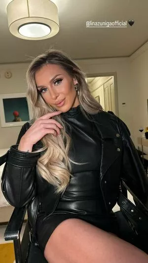 Charlotte Flair #8shRquFyvX