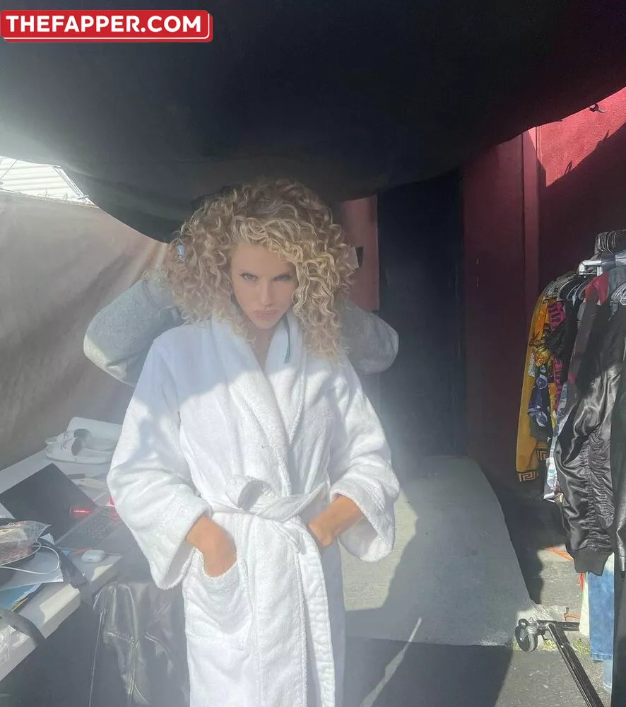 Charlotte Mckinney  Onlyfans Leaked Nude Image #41nsVy2ZQS