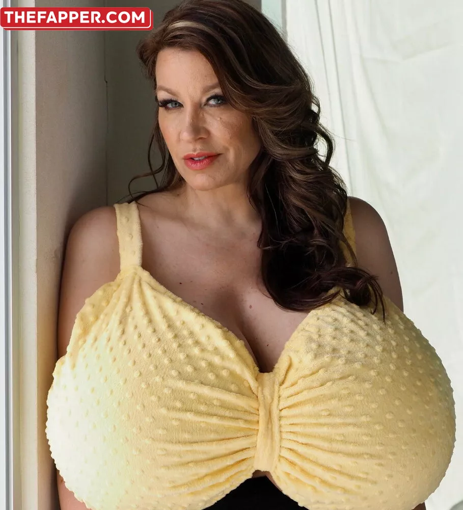 Chelsea Charms  Onlyfans Leaked Nude Image #KuewzbSGDv