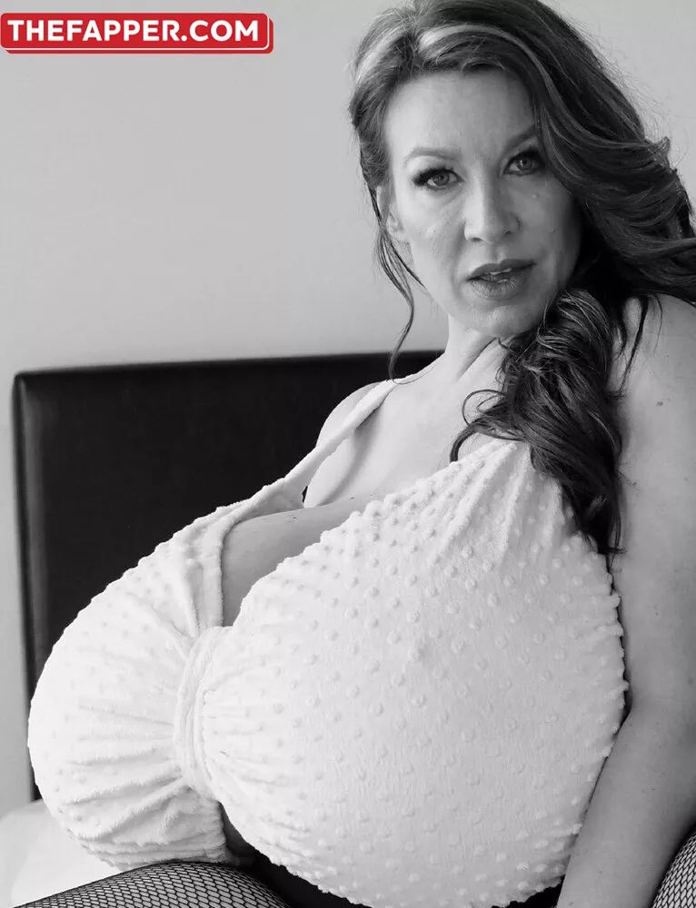 Chelsea Charms  Onlyfans Leaked Nude Image #qcZ0u2vACN
