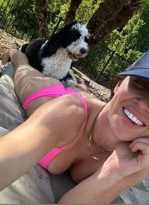 Chelsea Green #NiVRkHNd38