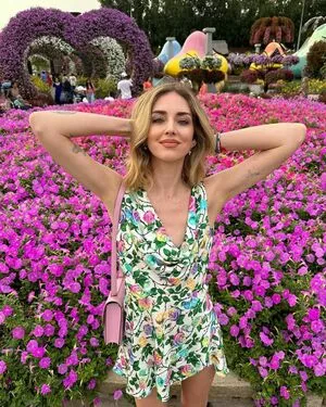 Chiara Ferragni #6dHVbesqX4