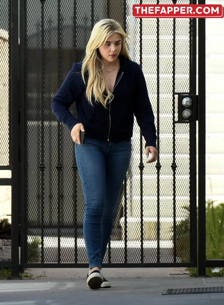 Chloë Grace Moretz  Onlyfans Leaked Nude Image #30rirzgSBl