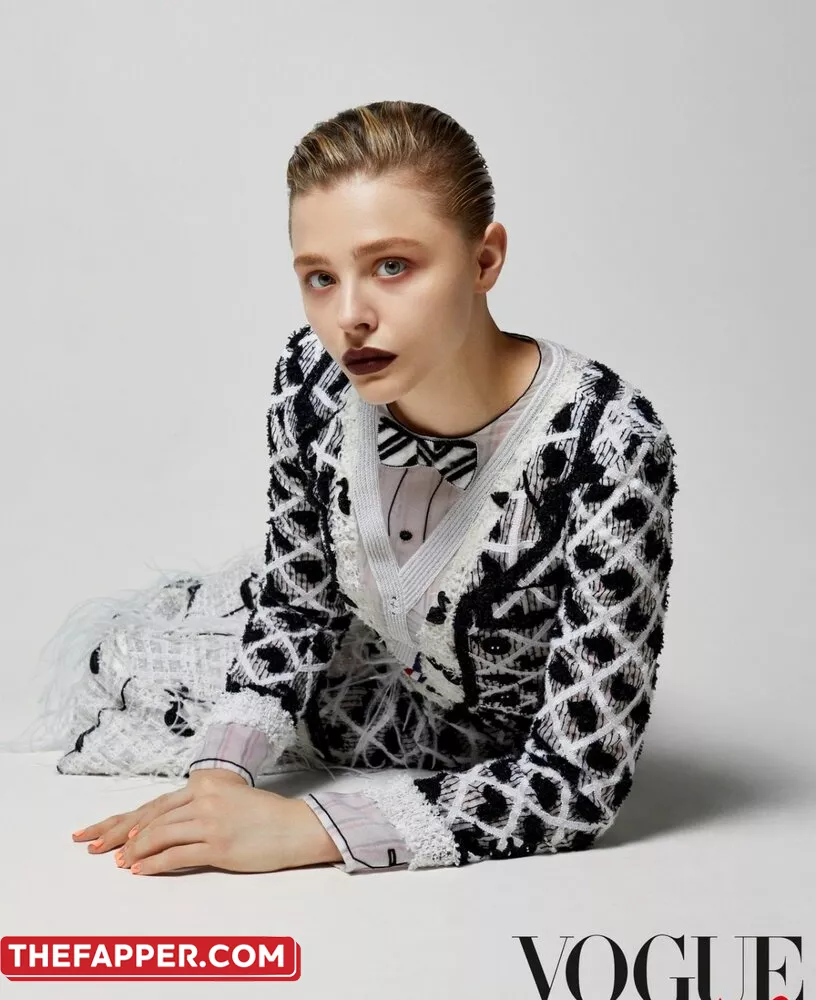 Chloë Grace Moretz  Onlyfans Leaked Nude Image #5DEtgyH8nX