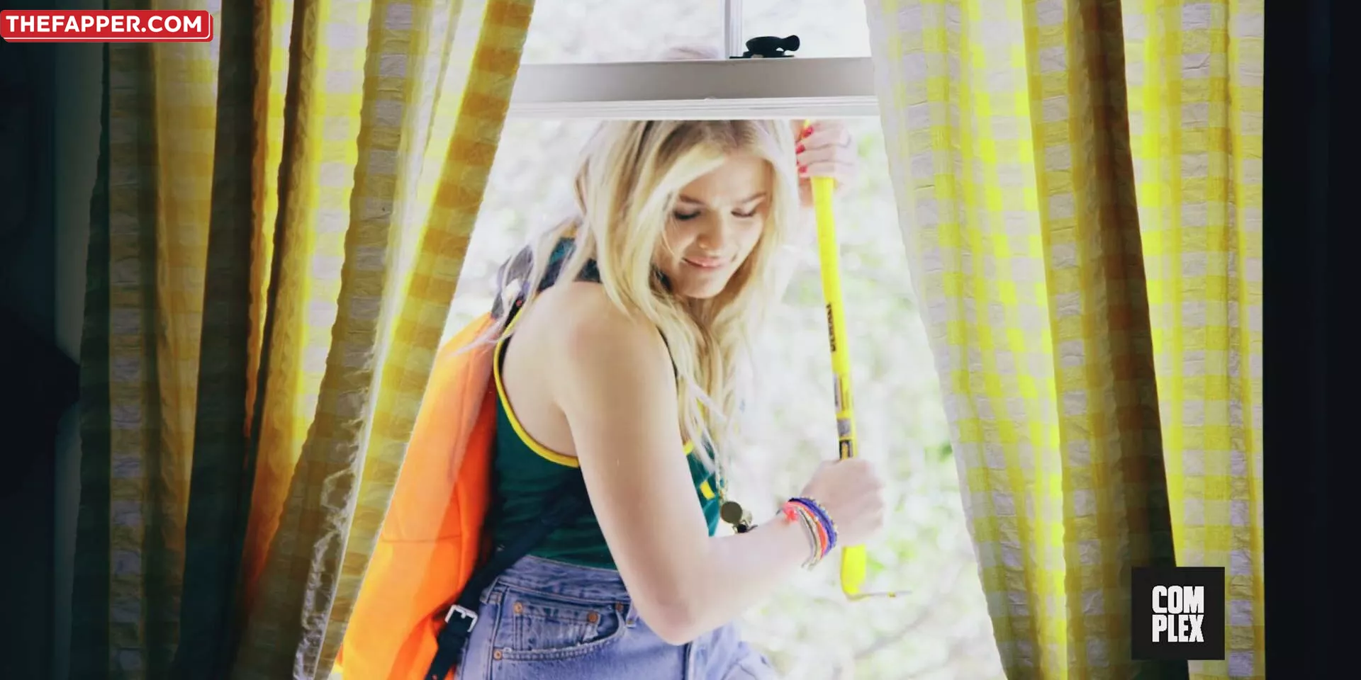 Chloë Grace Moretz  Onlyfans Leaked Nude Image #6IOAU0mdWE