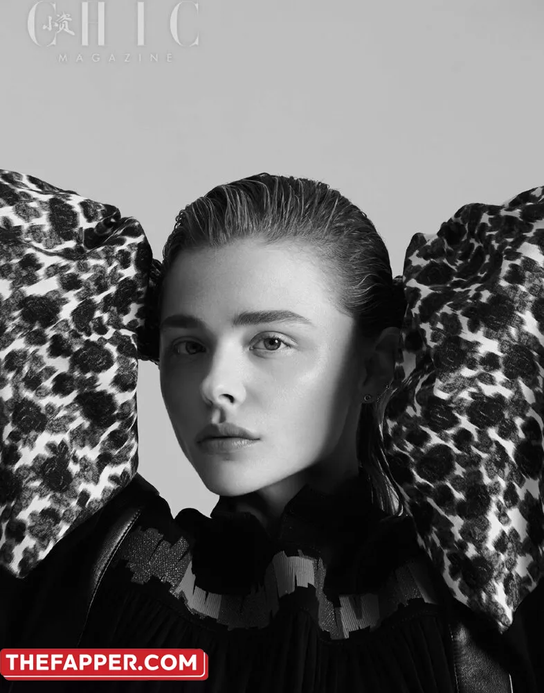 Chloë Grace Moretz  Onlyfans Leaked Nude Image #LoI5vXFIC1