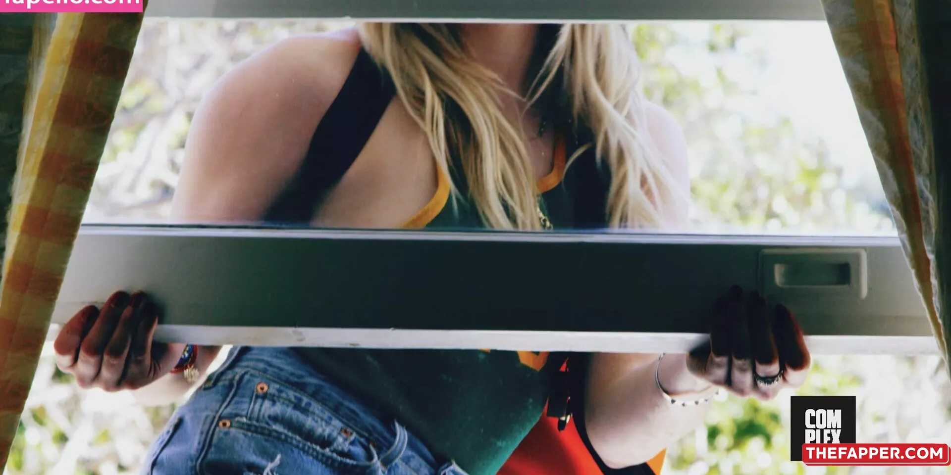 Chloë Grace Moretz  Onlyfans Leaked Nude Image #aDnzMFlfZ0