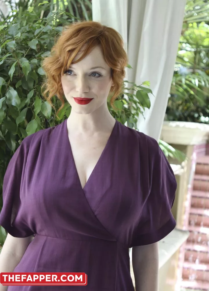 Christina Hendricks  Onlyfans Leaked Nude Image #8RrfP4Znpr