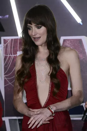Dakota Johnson #lCUGPl0IPB