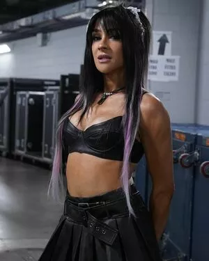 Dakota Kai #IvYBJwXgT2