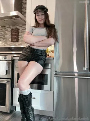 Dani Daniels #LBo0cj1y4q