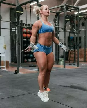 Dani Speegle #bye2NHyp2m