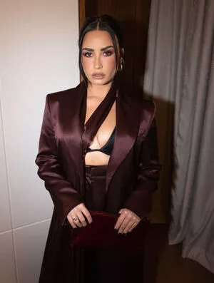 Demi Lovato Onlyfans Leaked Nude Image #9xSJevEY75
