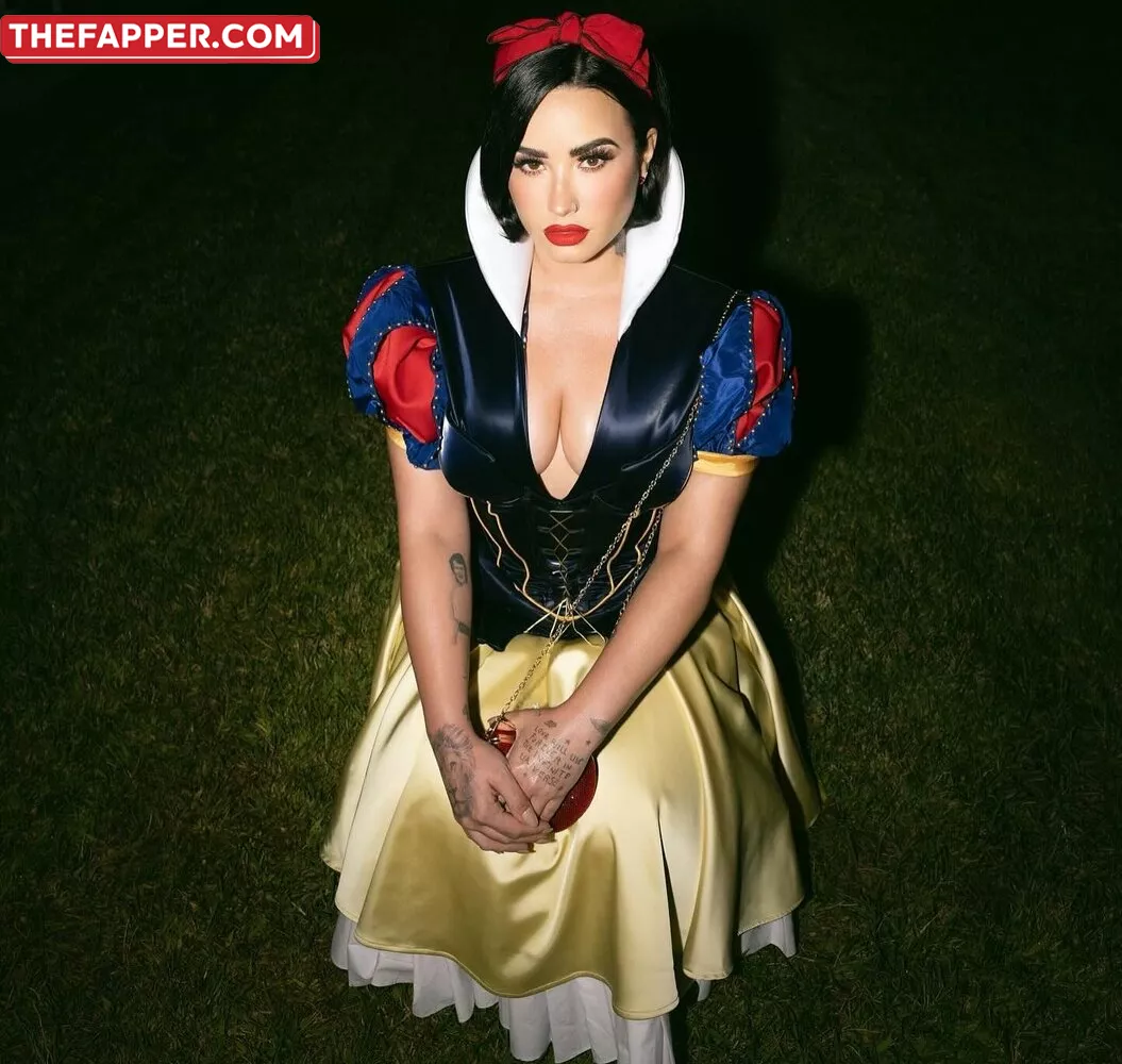 Demi Lovato  Onlyfans Leaked Nude Image #GykV5NCmin