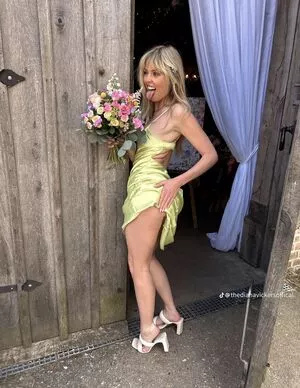 Diana Vickers #eY8wHuezUw