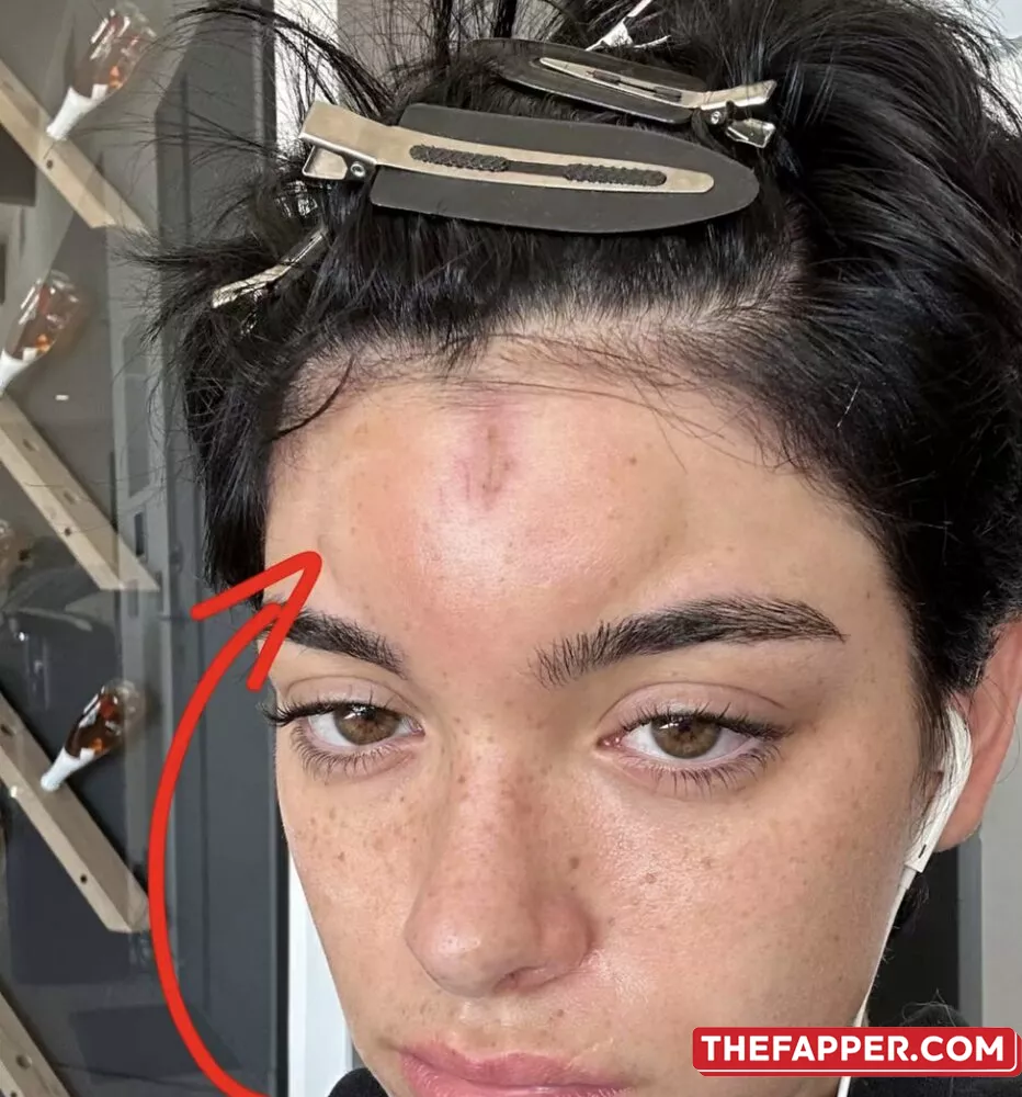 Dixie D'amelio  Onlyfans Leaked Nude Image #VEf4mK4EF2