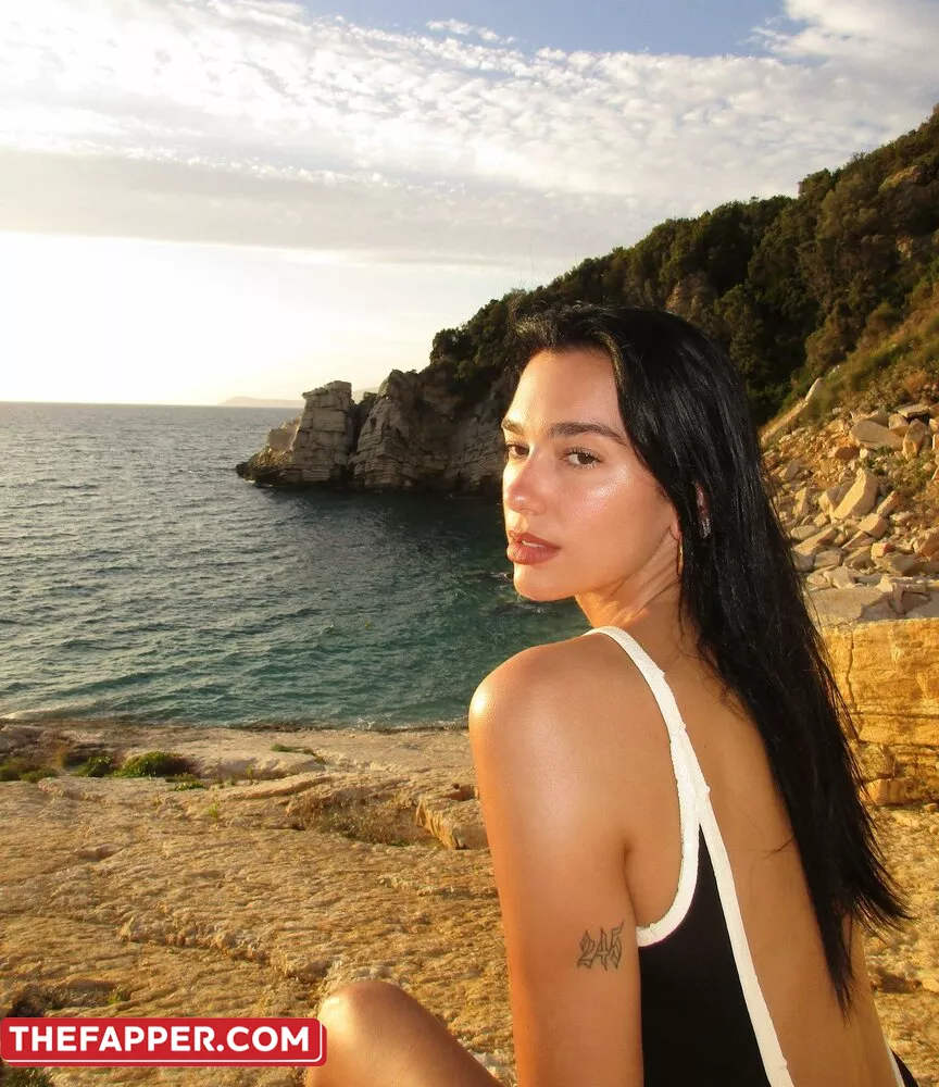 Dua Lipa  Onlyfans Leaked Nude Image #2DlsGF17bZ