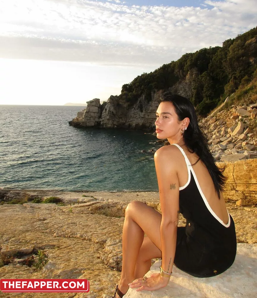 Dua Lipa  Onlyfans Leaked Nude Image #baVdceKsek