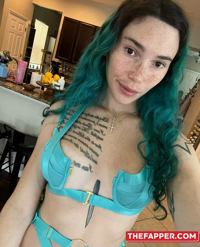 Eevee Bee  Onlyfans Leaked Nude Image #Bsdx4Vt5l3