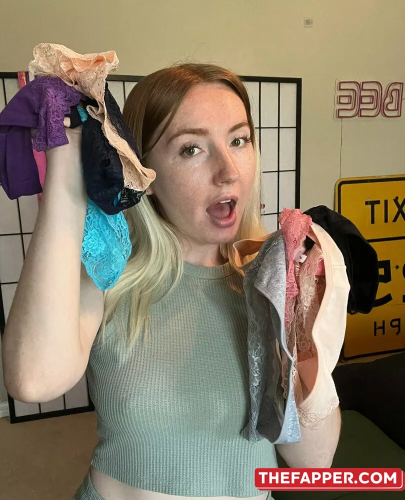 Eevee Bee  Onlyfans Leaked Nude Image #S8GtLV389U