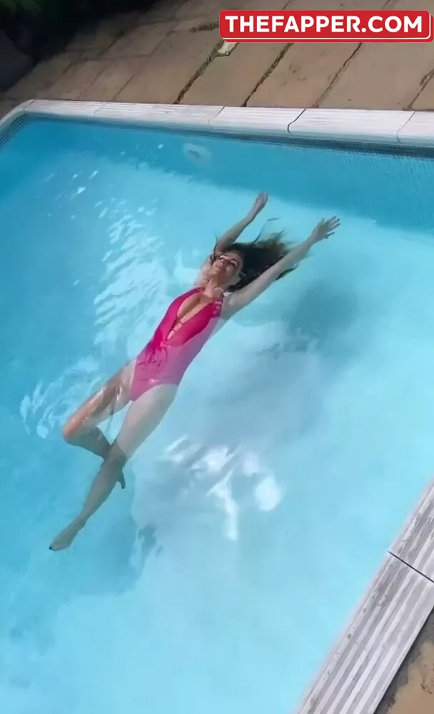 Elizabeth Hurley  Onlyfans Leaked Nude Image #4nQZPo4ica