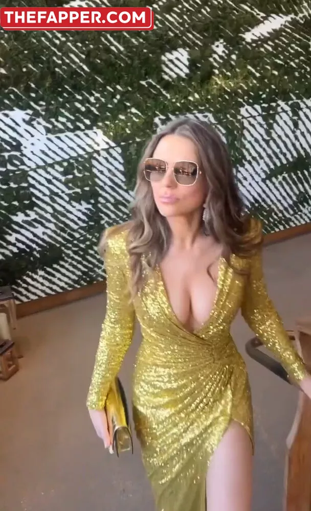 Elizabeth Hurley  Onlyfans Leaked Nude Image #Y5X5ctoWrd