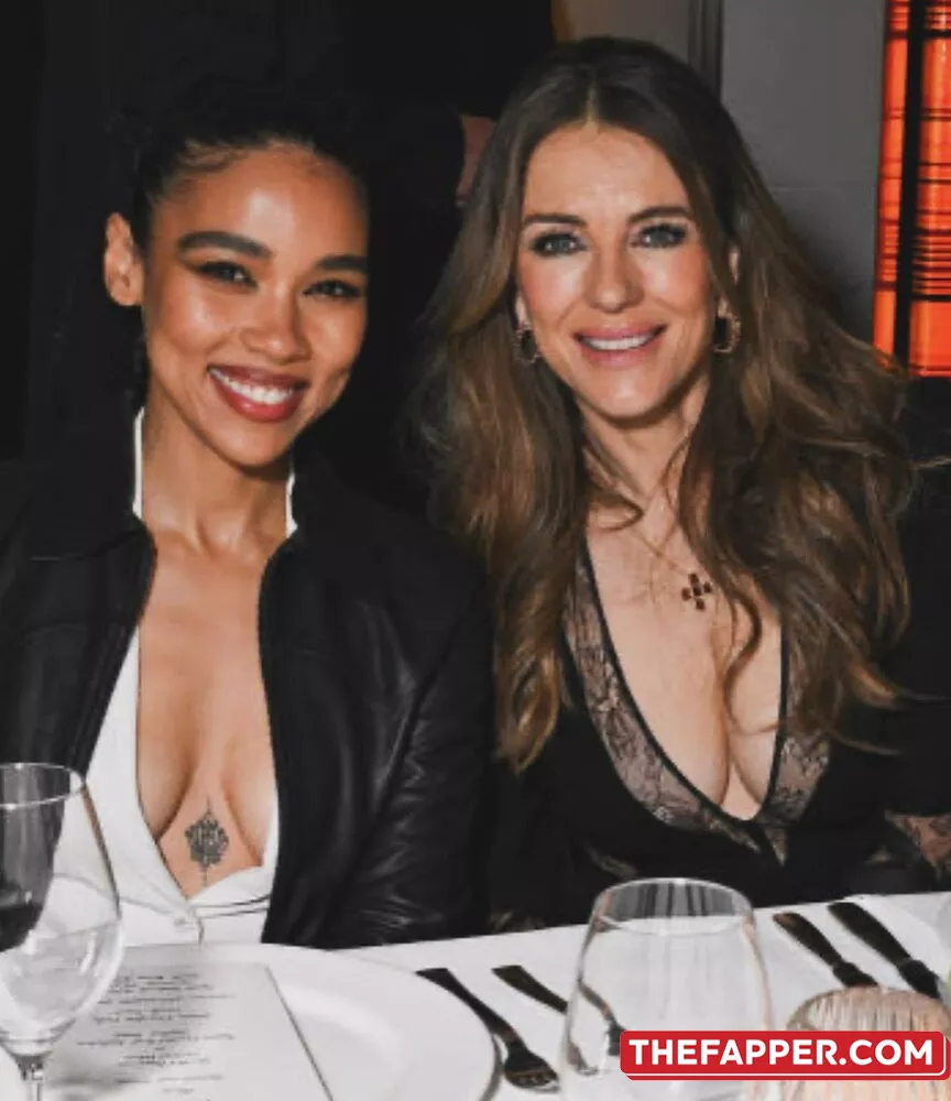 Elizabeth Hurley  Onlyfans Leaked Nude Image #embtrapEs6