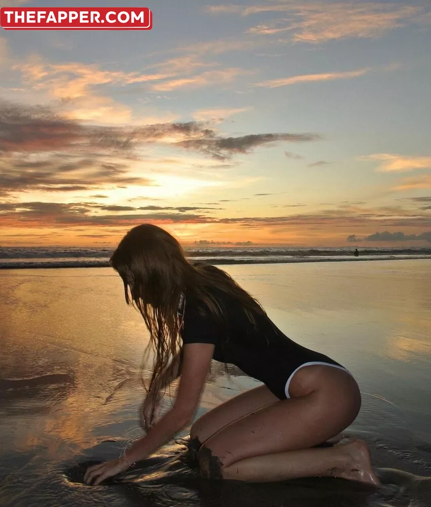 Elizabeth Vasilenko  Onlyfans Leaked Nude Image #NVu21URqI7
