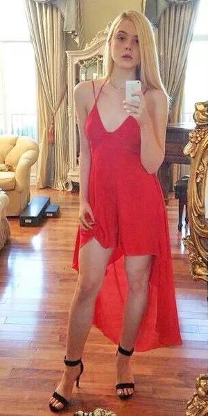 Elle Fanning Onlyfans Leaked Nude Image #2BT4ZONxfK