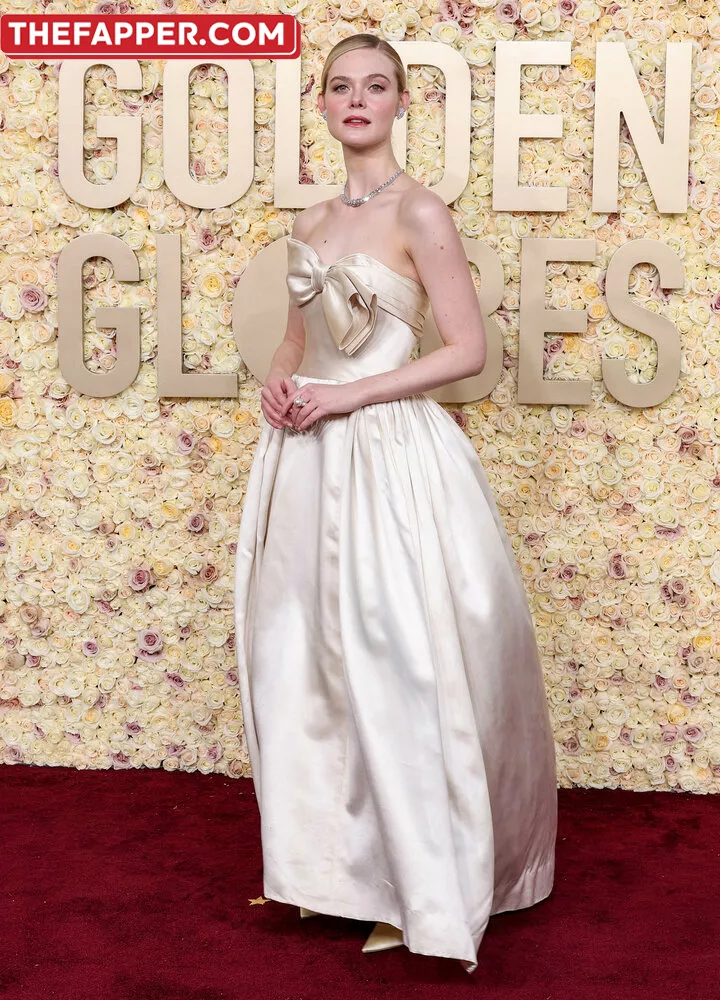 Elle Fanning  Onlyfans Leaked Nude Image #2l4JXmIPLm