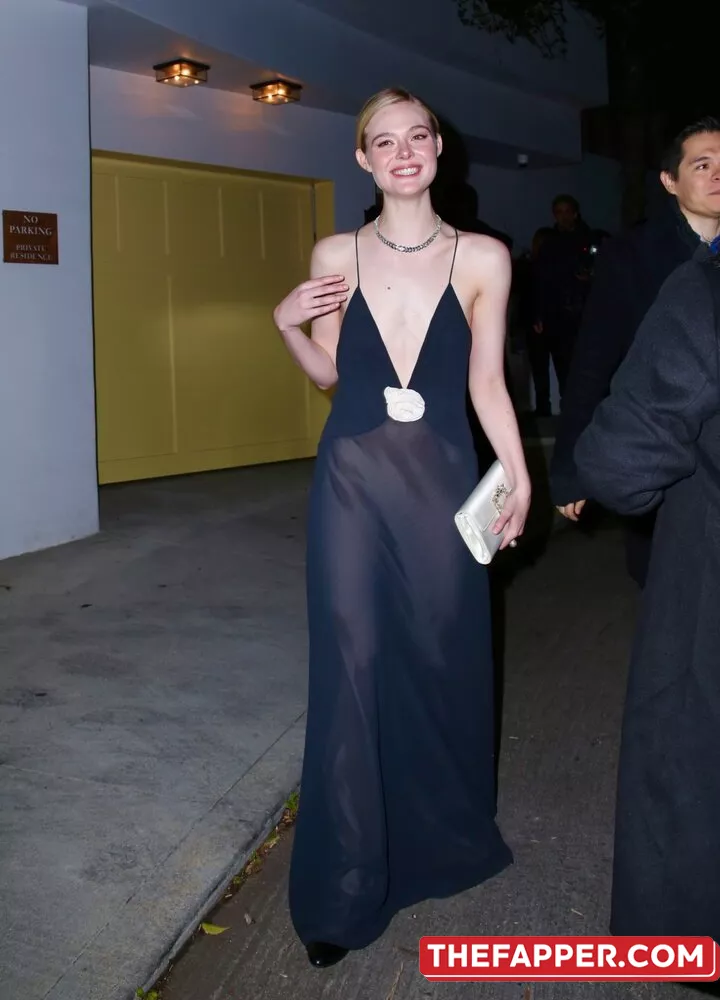 Elle Fanning  Onlyfans Leaked Nude Image #6lrc88KxUs