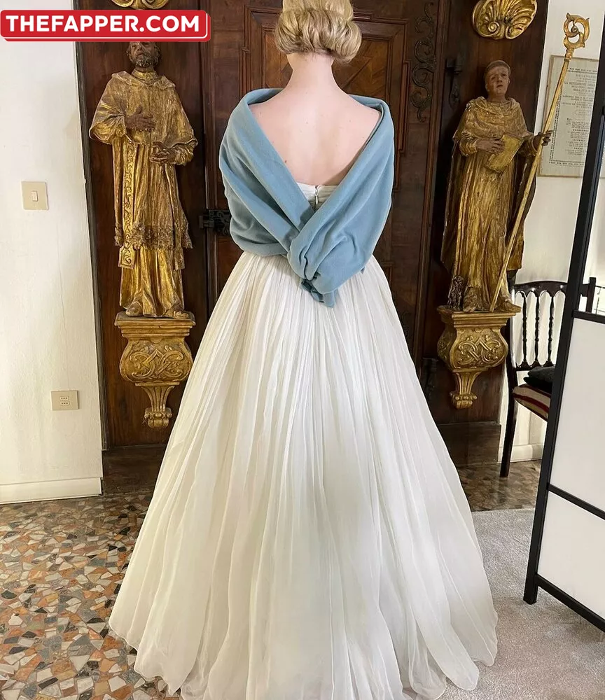 Elle Fanning  Onlyfans Leaked Nude Image #7EQkYVWVb7