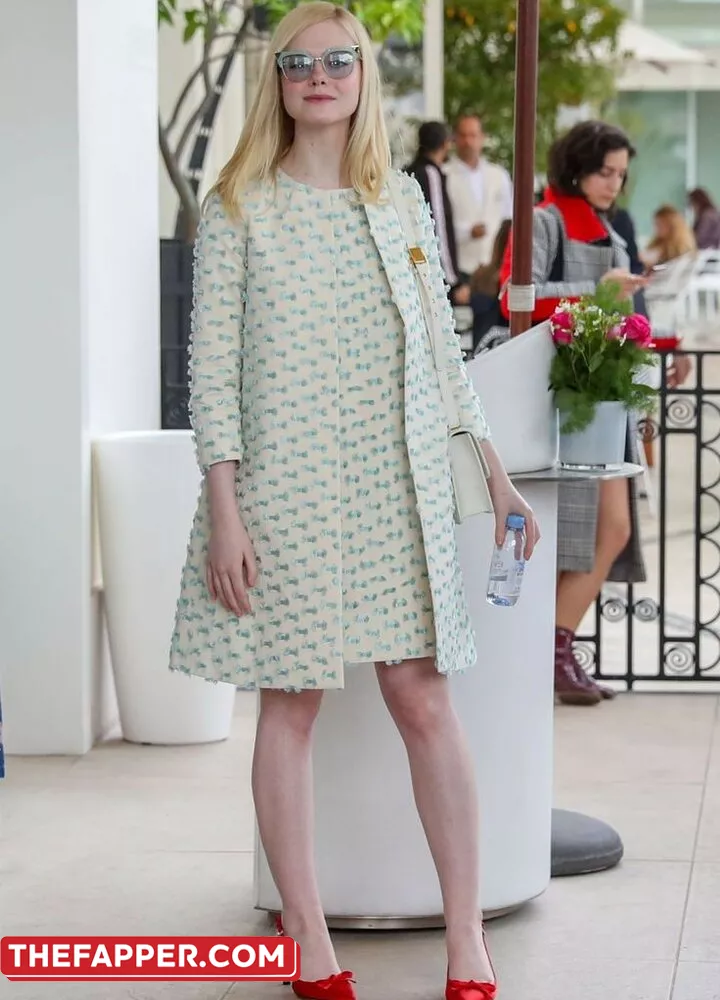 Elle Fanning  Onlyfans Leaked Nude Image #7UL02HGQpW