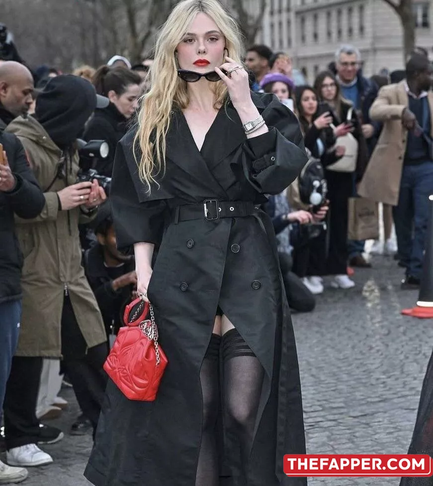 Elle Fanning  Onlyfans Leaked Nude Image #9Oa1WimdWI