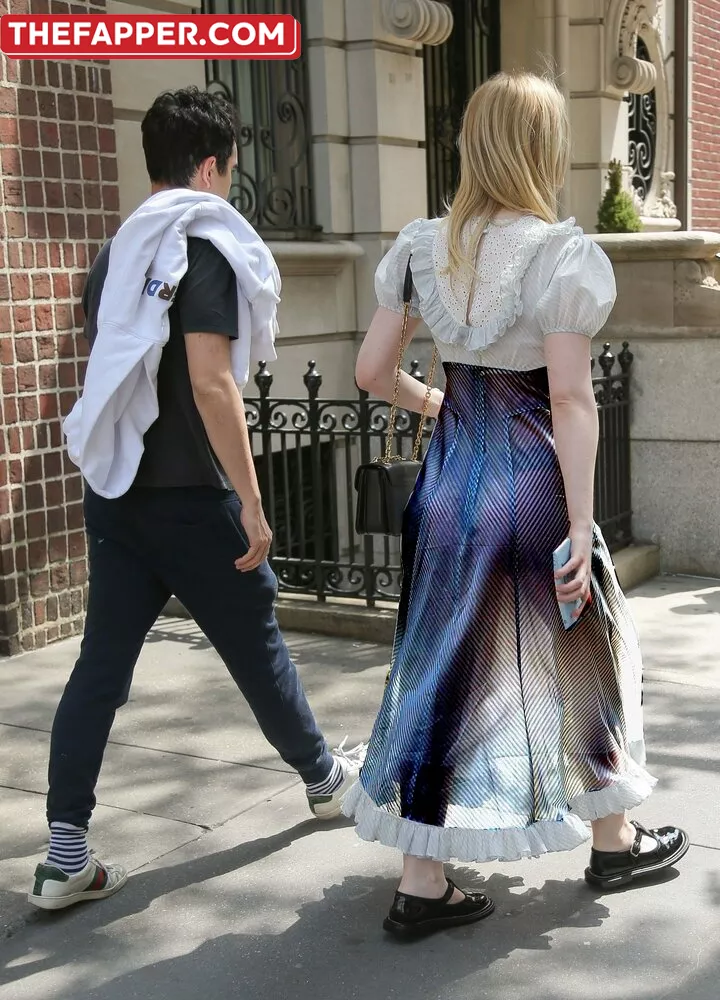 Elle Fanning  Onlyfans Leaked Nude Image #AOX7gZGKaK