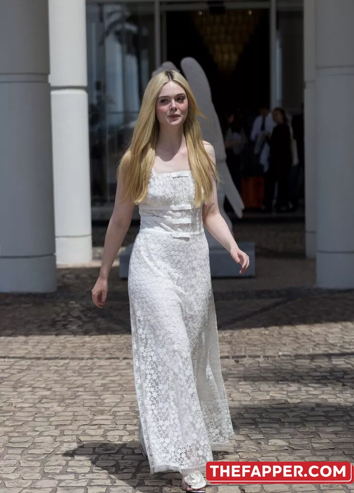 Elle Fanning  Onlyfans Leaked Nude Image #CeJfUEXXje