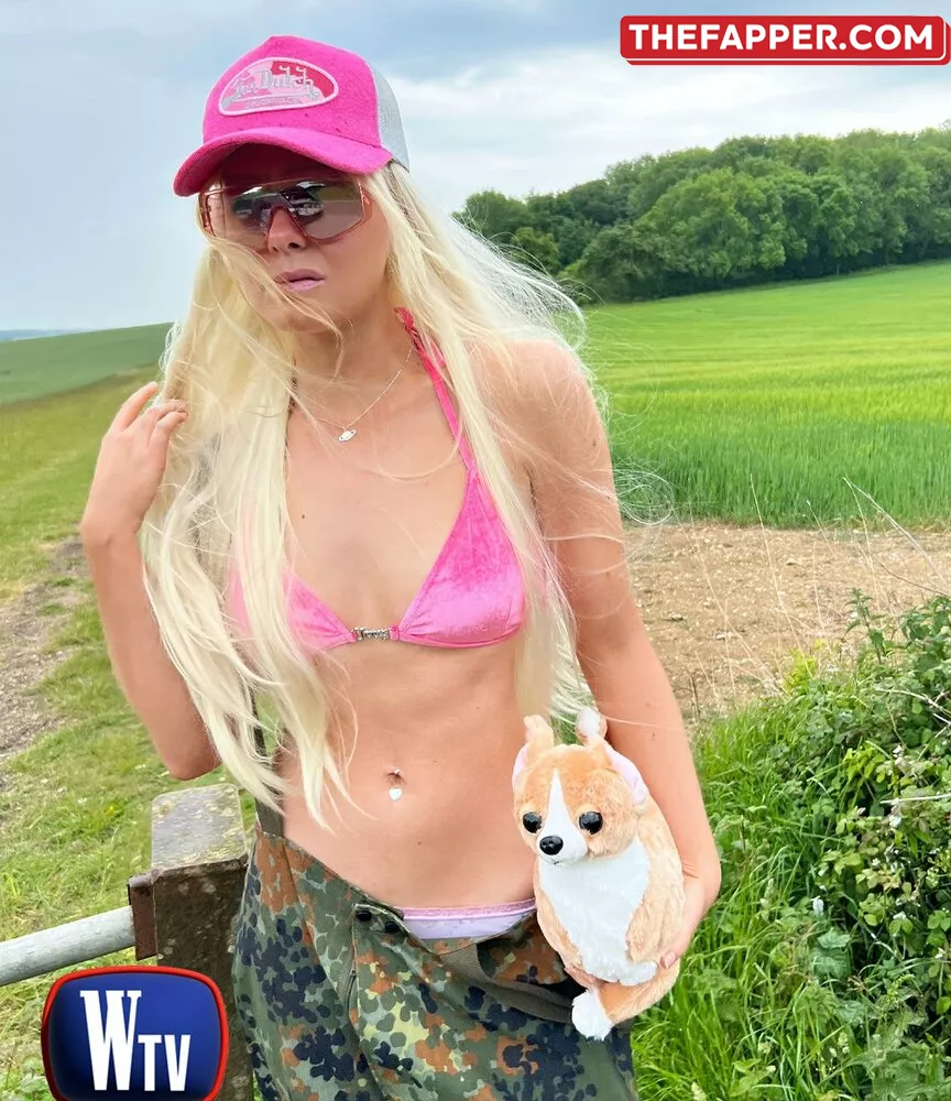 Elle Fanning  Onlyfans Leaked Nude Image #JZ0aRNl5s6