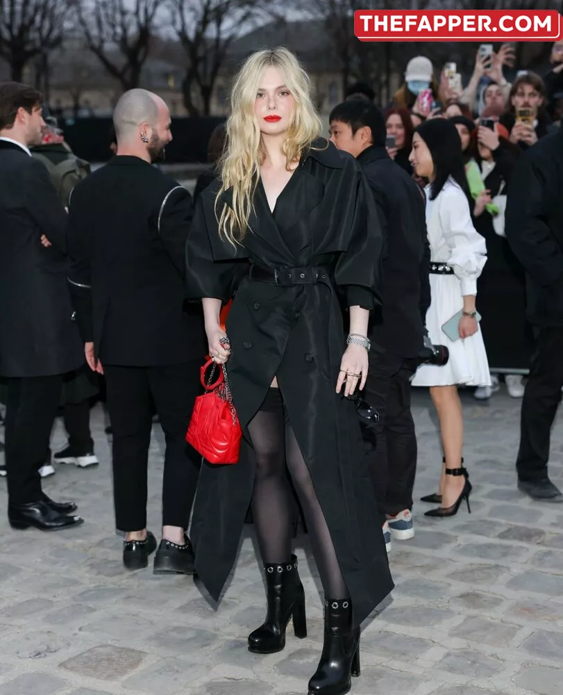 Elle Fanning  Onlyfans Leaked Nude Image #MxtfcJ4zi2
