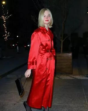 Elle Fanning #NQV4W8E3uT