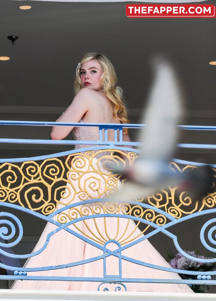 Elle Fanning  Onlyfans Leaked Nude Image #Plwi9Yy0Nr