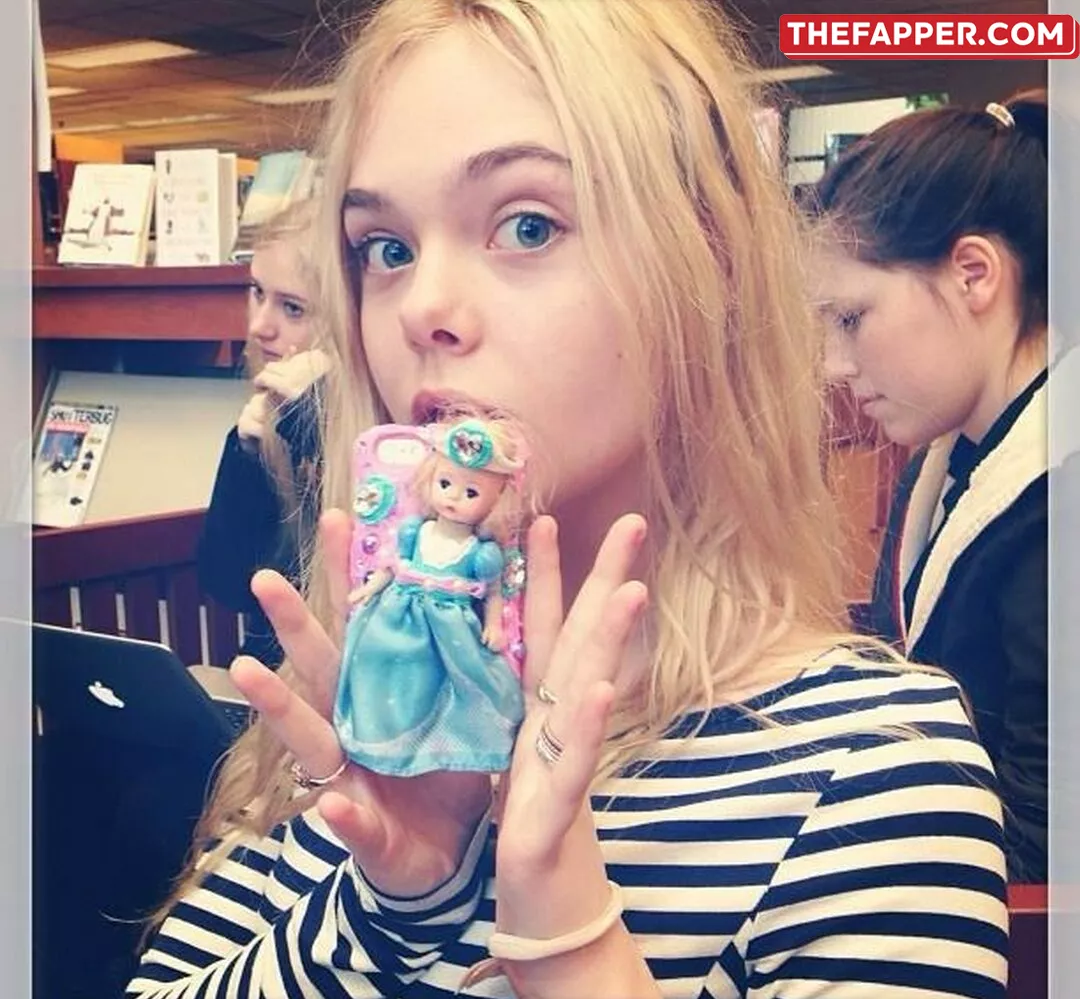 Elle Fanning  Onlyfans Leaked Nude Image #QrTlmYCn9I