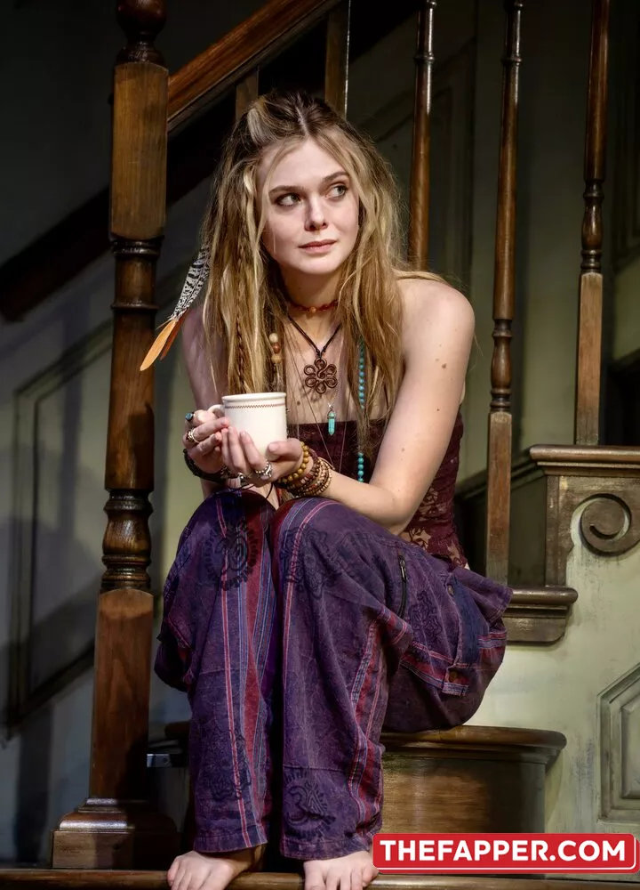 Elle Fanning  Onlyfans Leaked Nude Image #R5b1PXcPEr