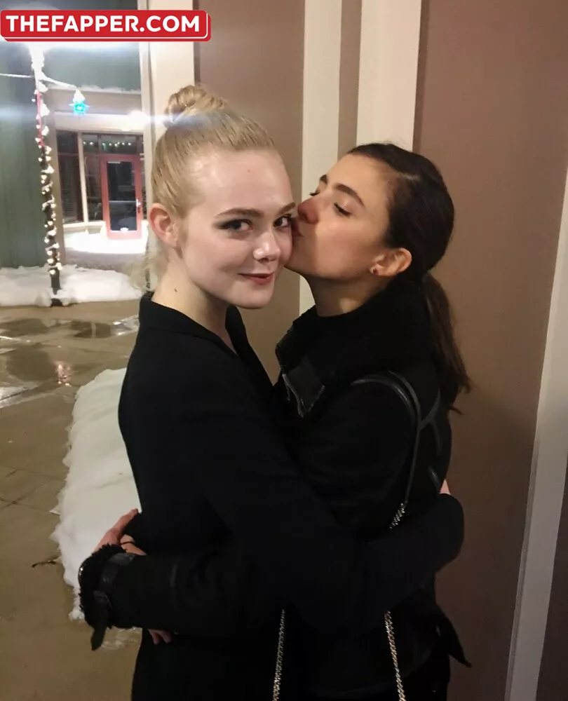 Elle Fanning  Onlyfans Leaked Nude Image #djm76kFqxr